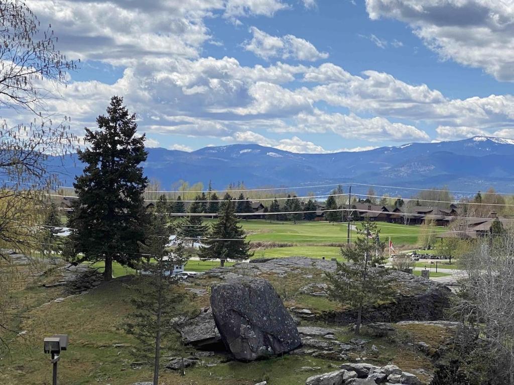 Townhome Next To Clubhouse In Exclusive Eagle Bend - The Glacier Bigfork Bagian luar foto