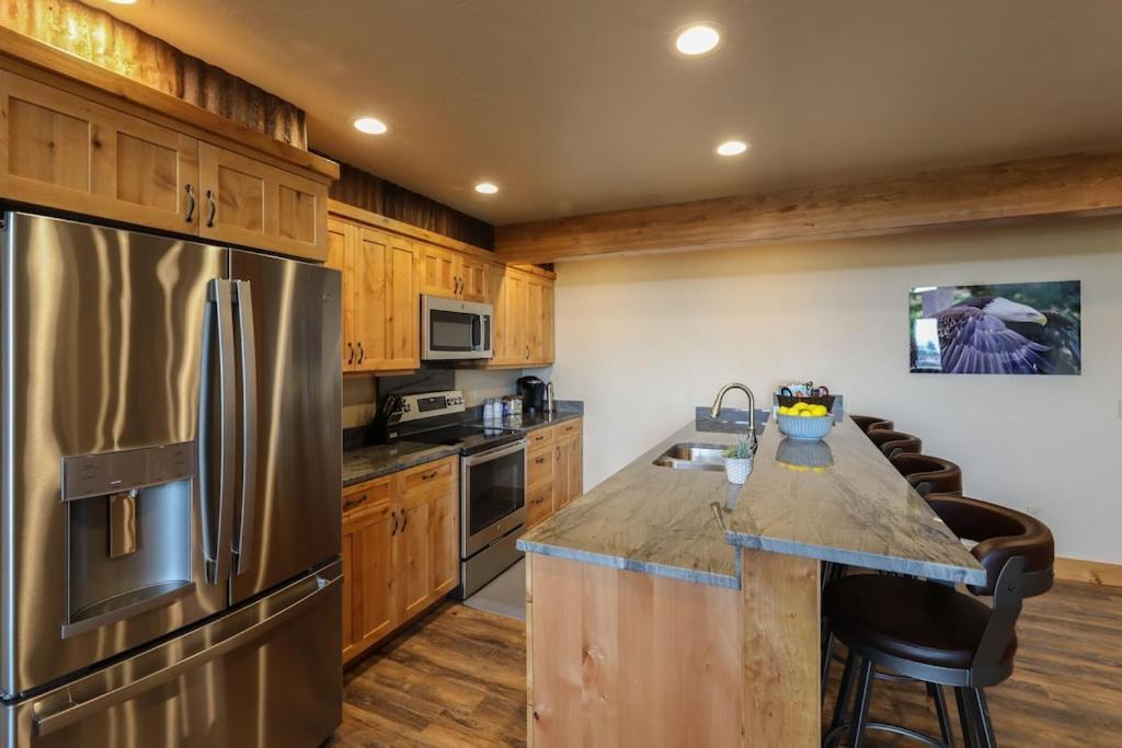 Townhome Next To Clubhouse In Exclusive Eagle Bend - The Glacier Bigfork Bagian luar foto