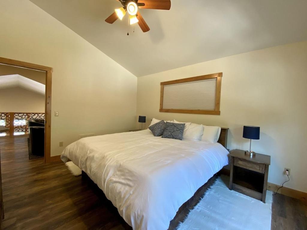 Townhome Next To Clubhouse In Exclusive Eagle Bend - The Glacier Bigfork Bagian luar foto